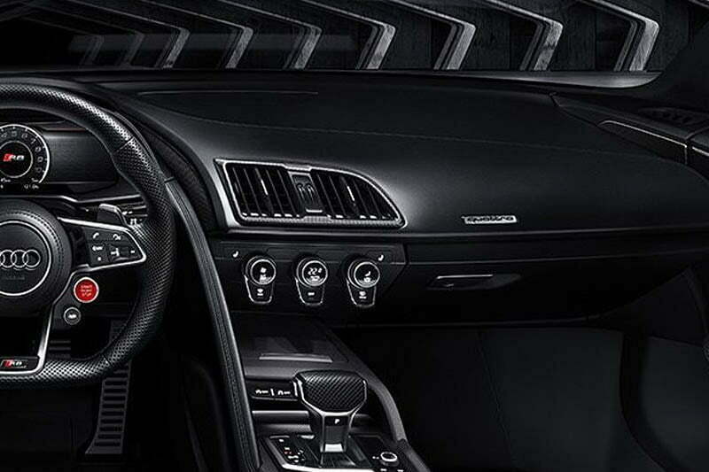 Audi R8 Spyder Coupe 2022 Interior Gear View