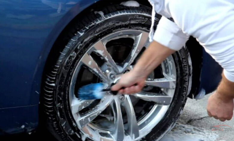 How to Clean Car Tyres at Home