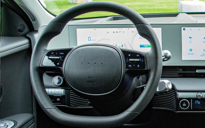 Hyundai Ioniq 5 Limited 2022 steering view