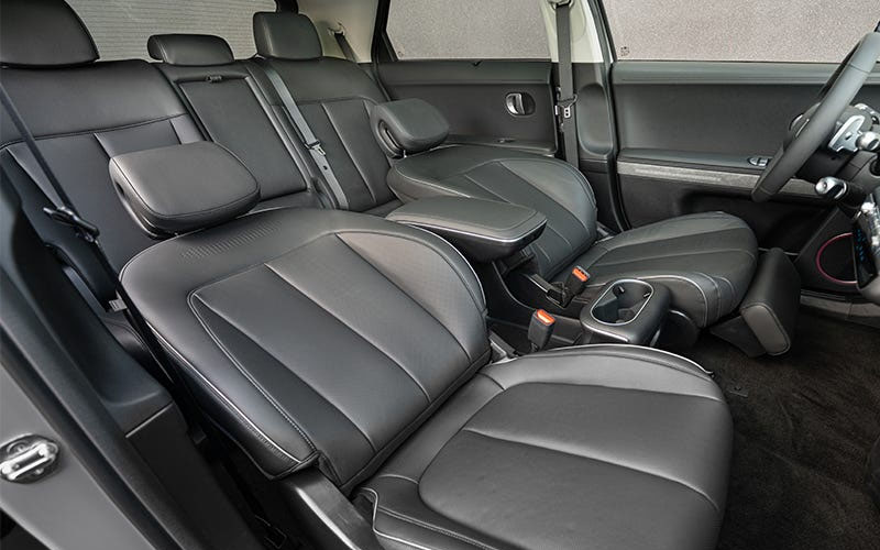 Hyundai Ioniq 5 Long Range RWD 2022 interior seats