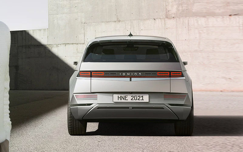 Hyundai Ioniq 5 SEL AWD 2022 exterior back
