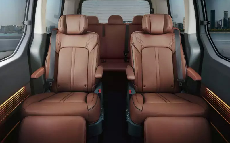 Hyundai Staria HGS 2022 interior seats