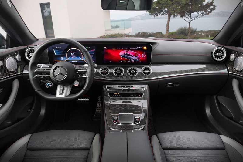 Mercedes Benz E450 4MATIC Coupe 2022 Dashboard Interior