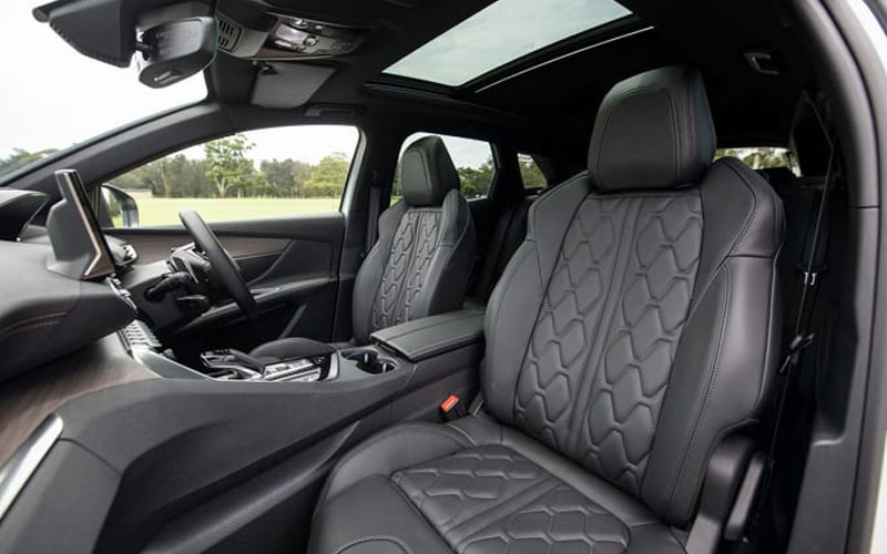 Peugeot 3008 2022 interior seats