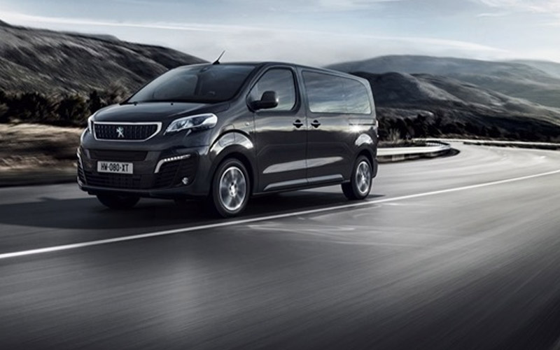 Peugeot E-Traveller Compact 50 kWh 2022 exterior side