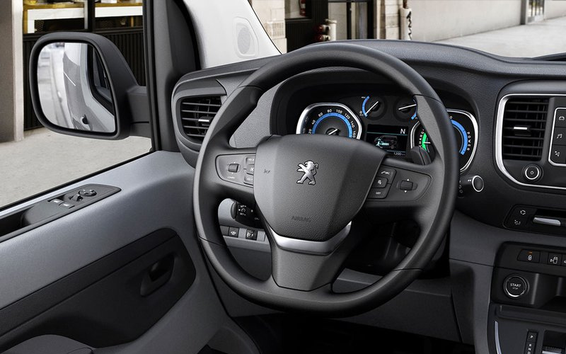 Peugeot E-Traveller Compact 50 kWh 2Peugeot E-Traveller Compact 50 kWh 2022 steering view022 steering view
