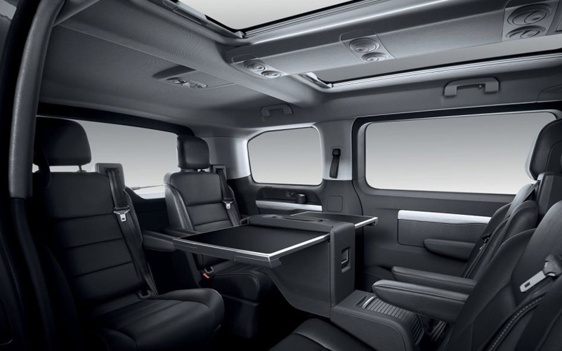 Peugeot E Traveller Long 50 kWh 2022 interior seats