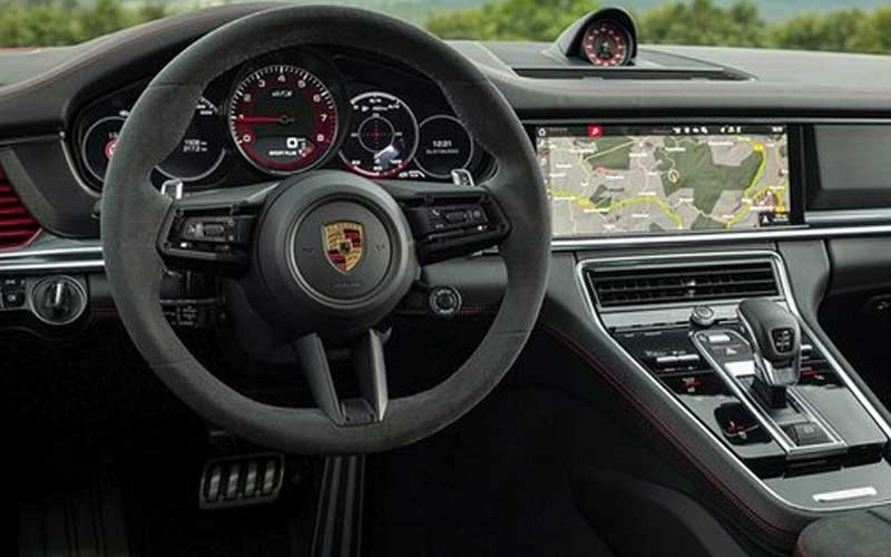 Porsche Panamera Turbo S Sport Turismo 2022 steering view