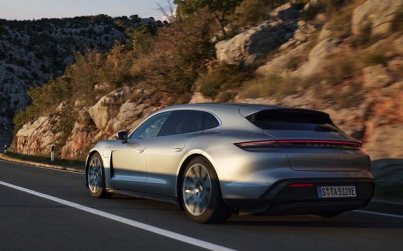 Porsche Taycan 4S Plus 2022 exterior back
