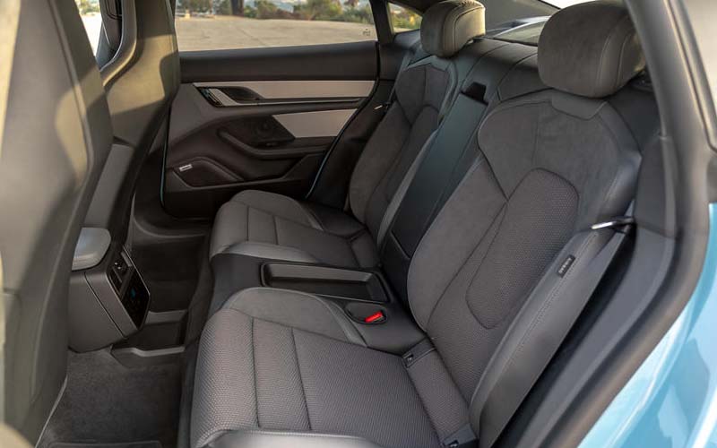 Porsche Taycan 4S Plus 2022 interior seats