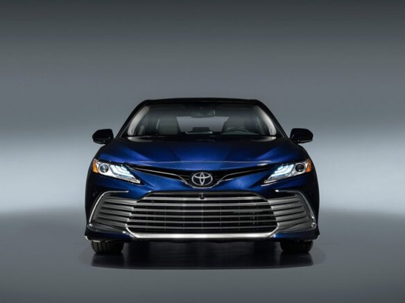 Toyota Camry XLE AWD 2022 Exterior Front View