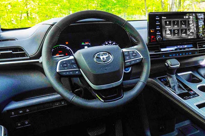 Toyota Sienna 2022 Interior Steering View
