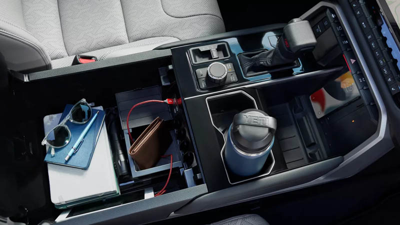 Toyota Tundra Platinum 2022 Interior Gear View