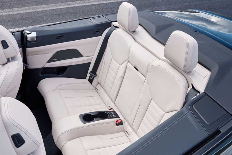 BMW 430i xDrive Convertible 2022 Seat Interior