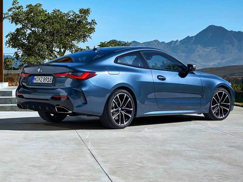 BMW M440i Coupe 2022 Back View