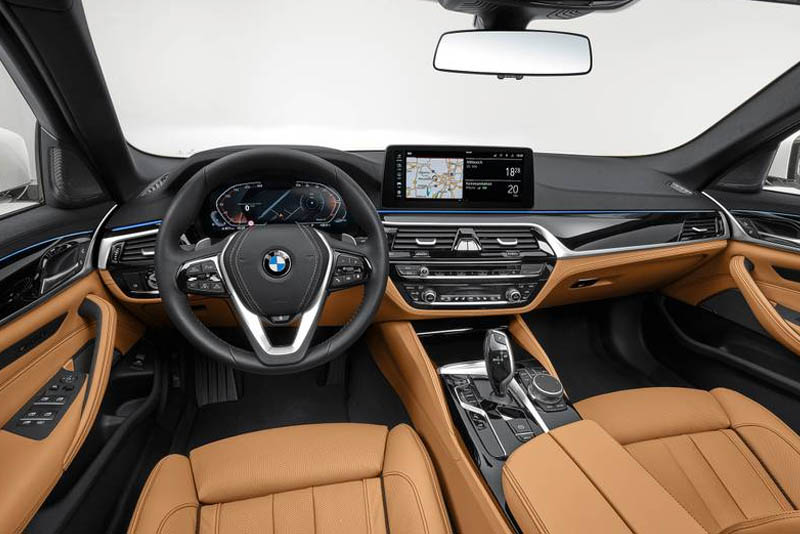 BMW M550i xDrive Sedan 2022 Dashboard Interior