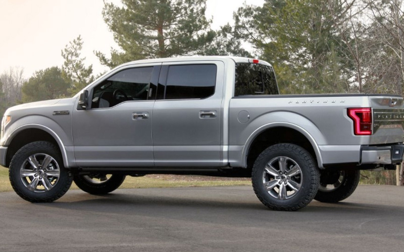 Ford F-150 Platinum 2022 exterior side