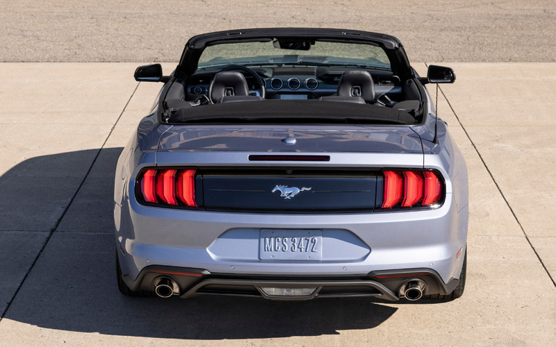 Ford Mustang EcoBoost Convertible 2022 exterior back