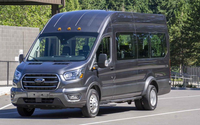 Ford Transit Passenger Van 150 XL 2022 exterior side