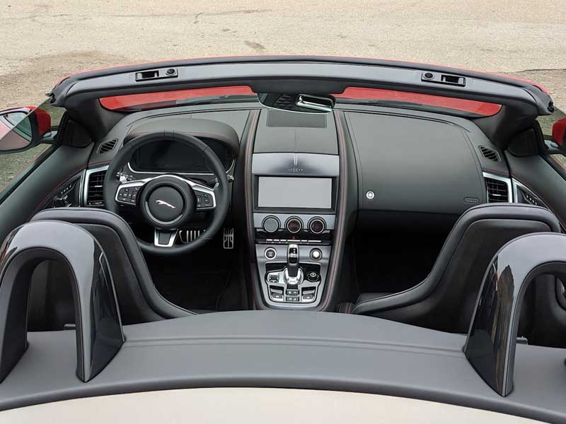 Jaguar F-Type P450 Convertible 2022 Dashboard Interior