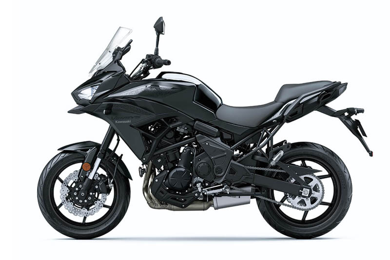 Kawasaki Versys 650 2022 Metallic Spark Black Colour