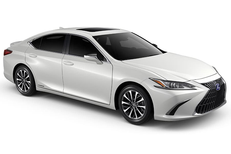 Lexus ES 300h Ultra Luxury 2022 Front View