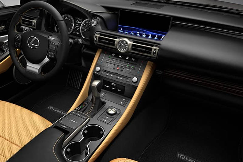 Lexus RC 350 AWD 2022 Dashboard Interior
