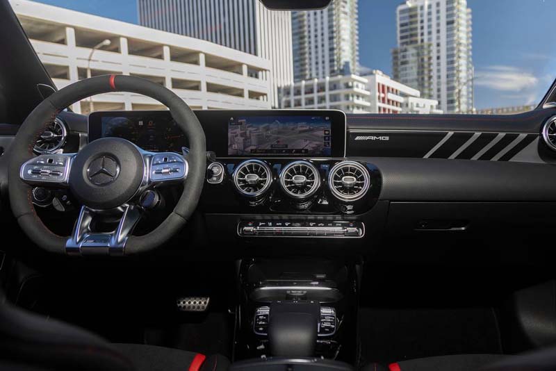 Mercedes Benz CLA 250 4MATIC 2022 Dashboard Interior