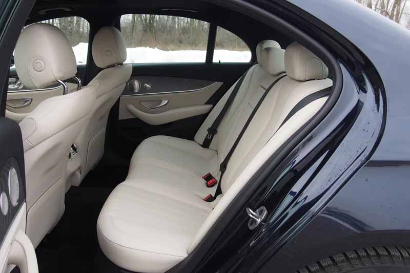 Mercedes Benz E350 4MATIC Sedan 2022 Seat Interior