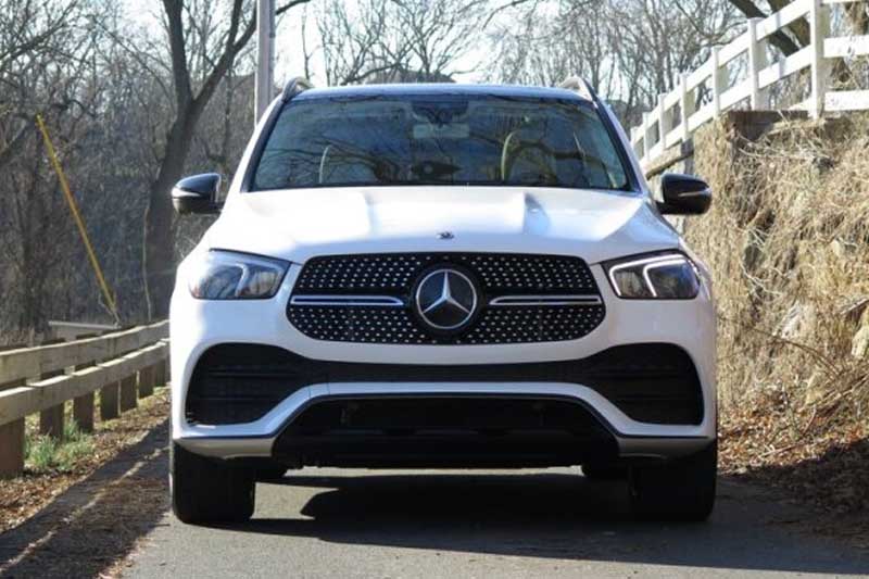 Mercedes GLE 450 4MATIC SUV 2022 Front View