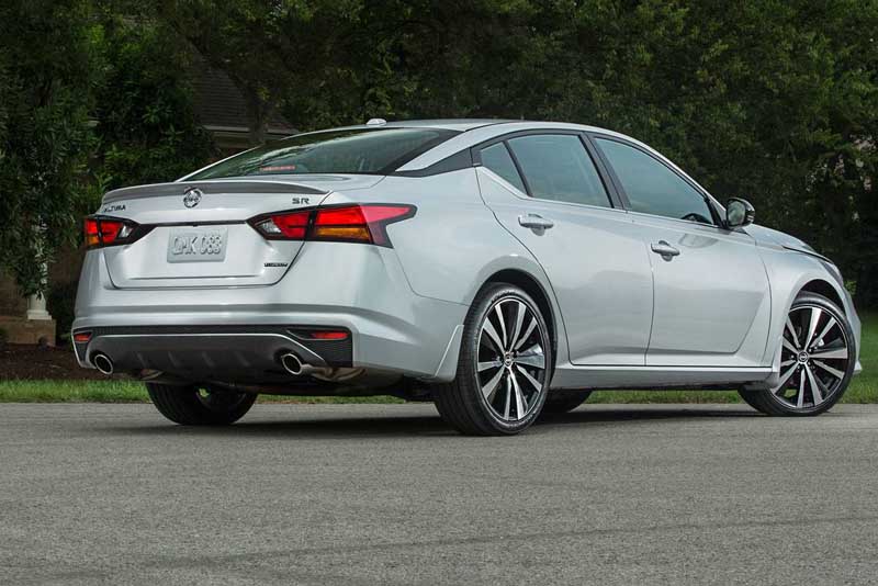 Nissan Altima 2.5 S 2022 Back View