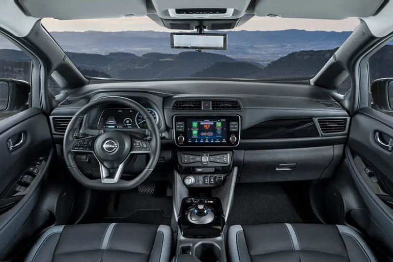 Nissan Leaf 30kWh 2022 Dashboard Interior