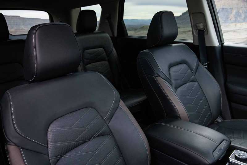 Nissan Pathfinder Platinum 2022 Seat Interior