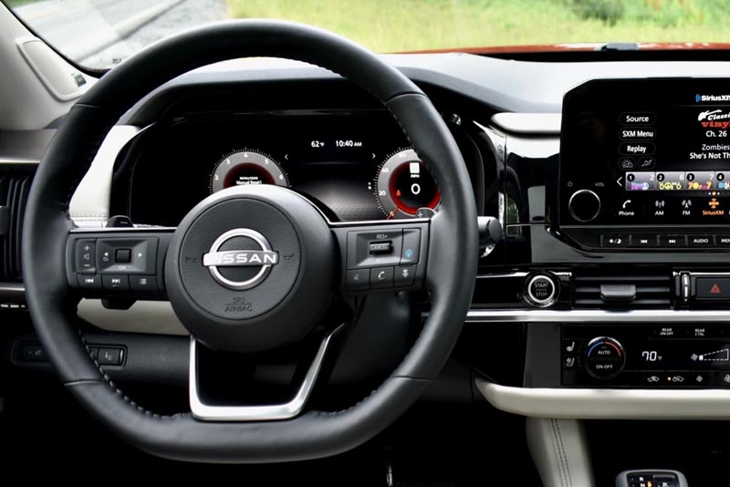 Nissan Pathfinder SV 2022 Steering Interior