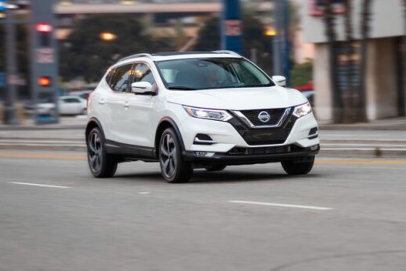 Nissan Rogue Sport SV AWD 2022 Front View