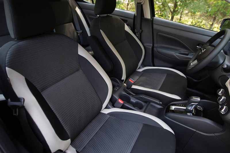 Nissan Versa SV CVT 2022 Seat Interior