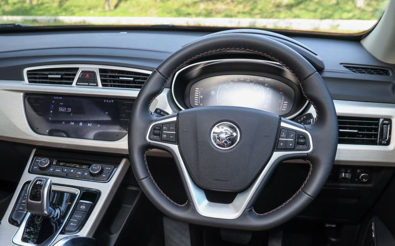 Proton X70 Premium FWD 2020 steering view