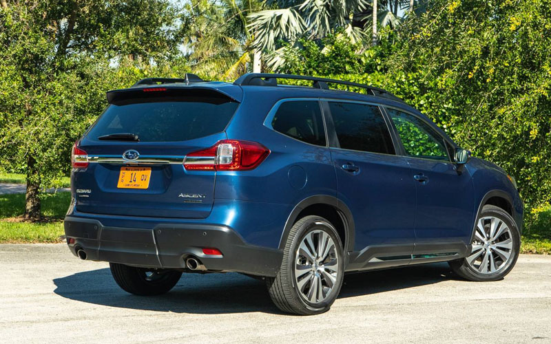 Subaru Ascent Limited 2022 exterior back