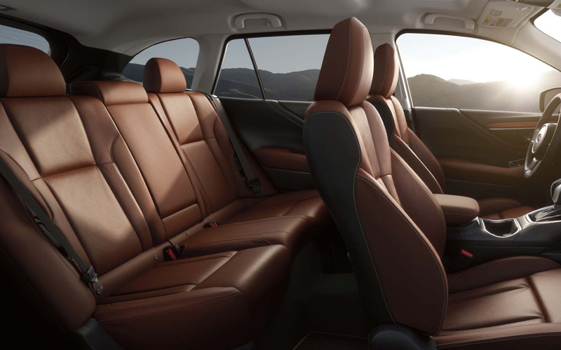 Subaru Outback Touring 2022 interior seats