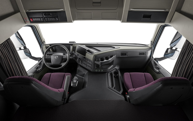 Volvo FMX 460 8X4 2022 interior seats