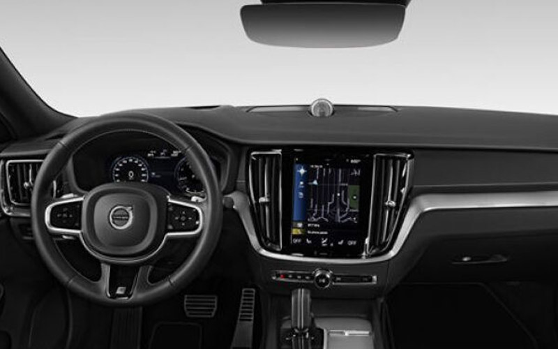 Volvo S60 R-Design 2022 steering view