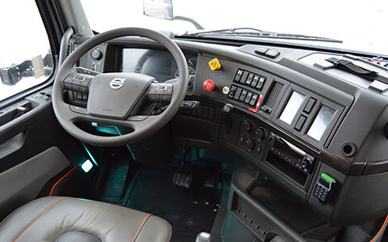 Volvo VNL 760 2022 steering view