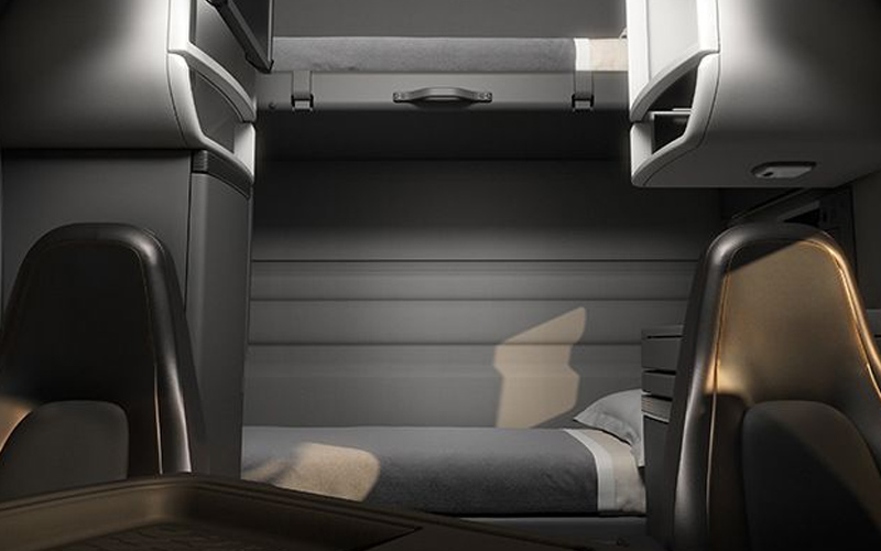 Volvo VNR 300 2022 interior seats