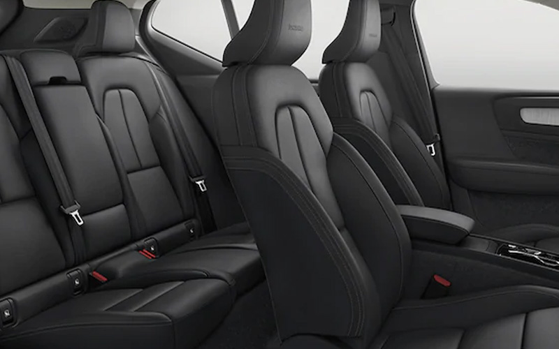 Volvo XC40 T5 R-Design 2022 interior seats