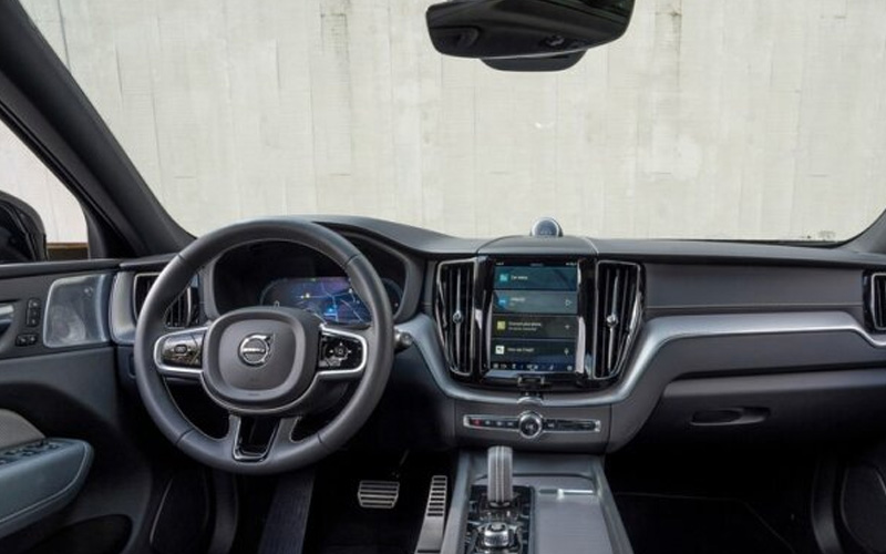 Volvo XC60 B6 Inscription 2022 steering view