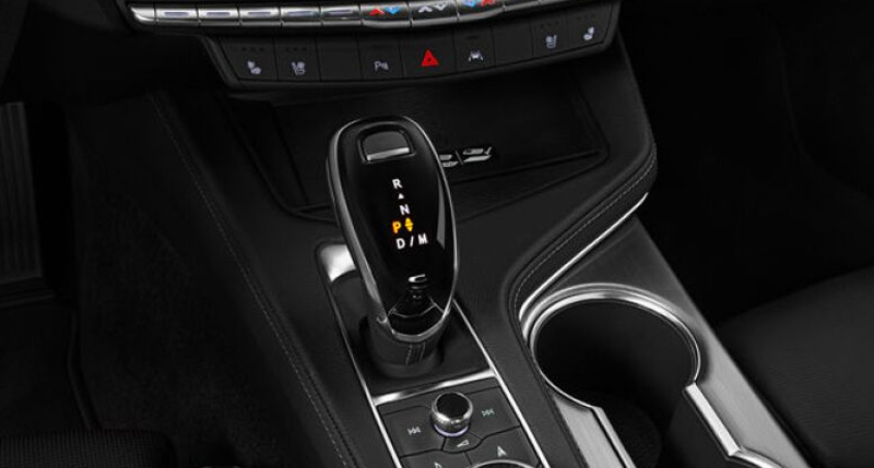 Cadillac CT4 2022 Interior Gear View