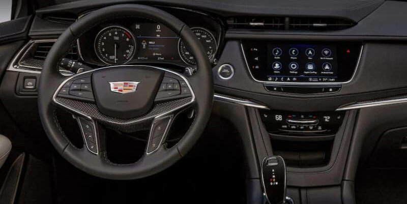 Cadillac XT5 2022 Interior Steering View