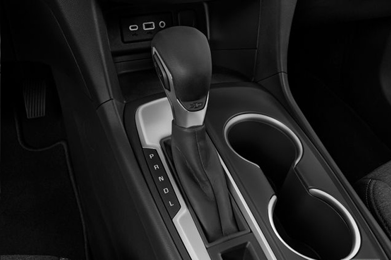 Chevrolet Equinox 2022 Interior Gear View