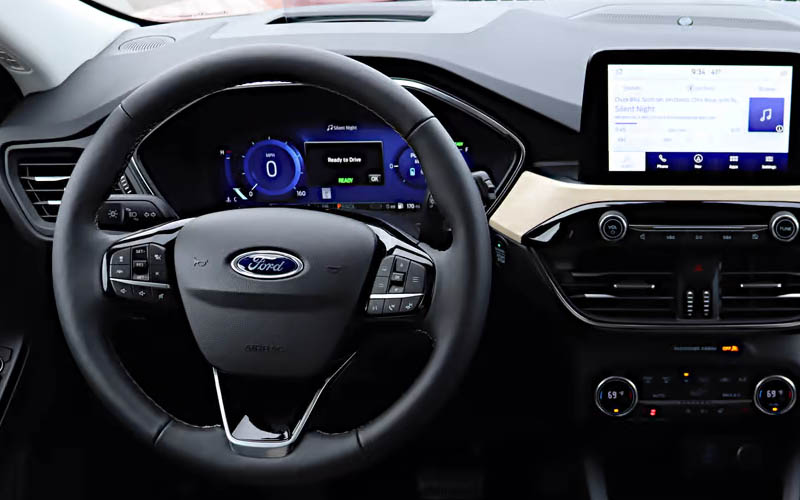 Ford Escape SEL Plug-In Hybrid 2022 steering view