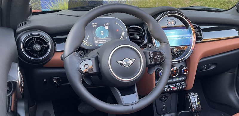 Mini Cooper 2022 Interior Steering View